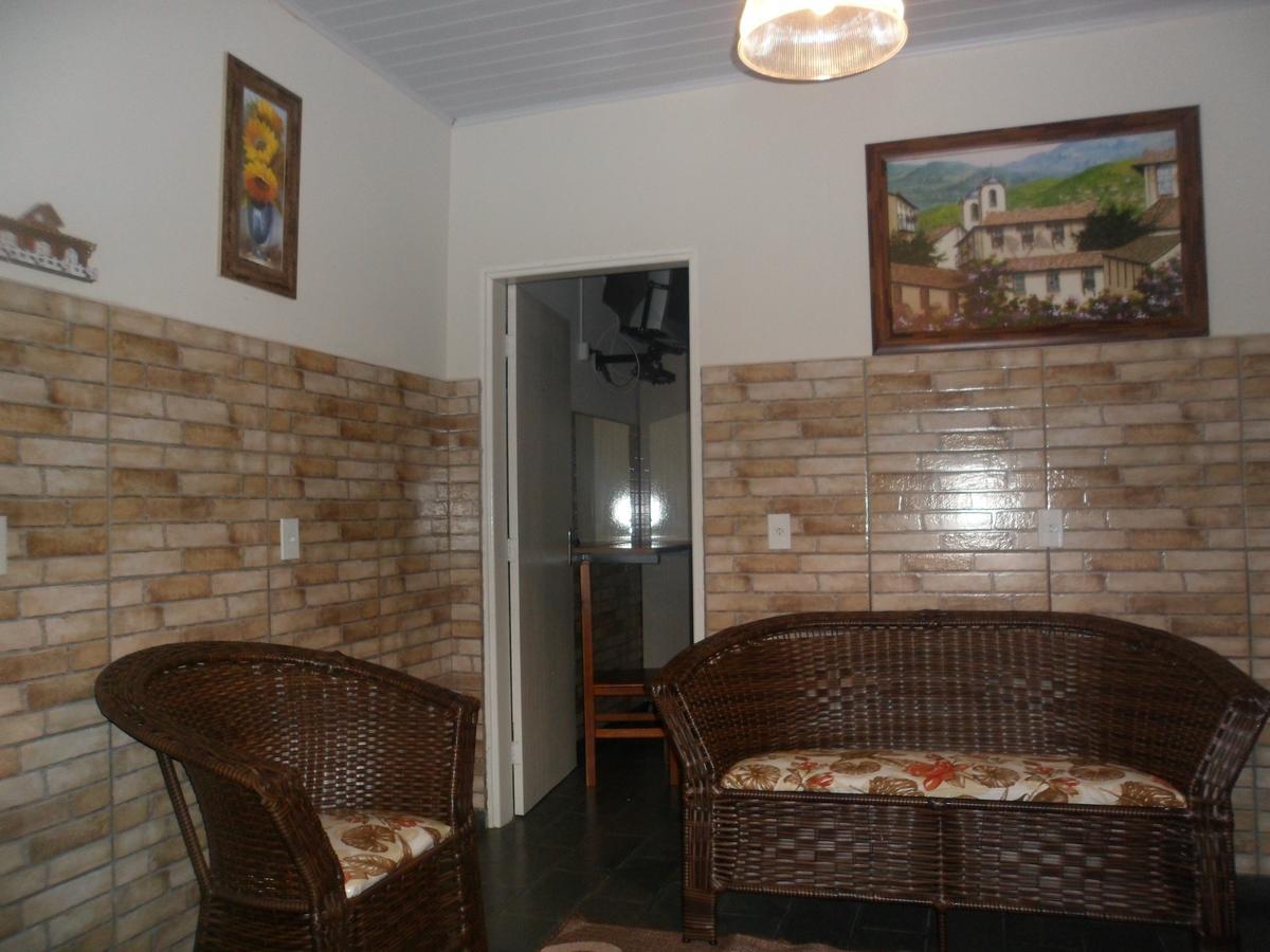 Gonçalves Pousada Tia Lilia מראה חיצוני תמונה