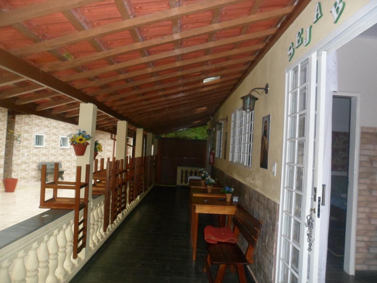 Gonçalves Pousada Tia Lilia מראה חיצוני תמונה