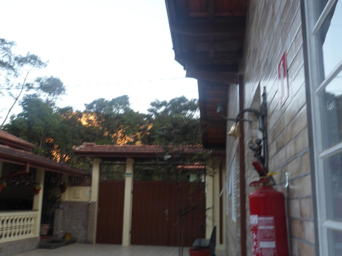 Gonçalves Pousada Tia Lilia מראה חיצוני תמונה