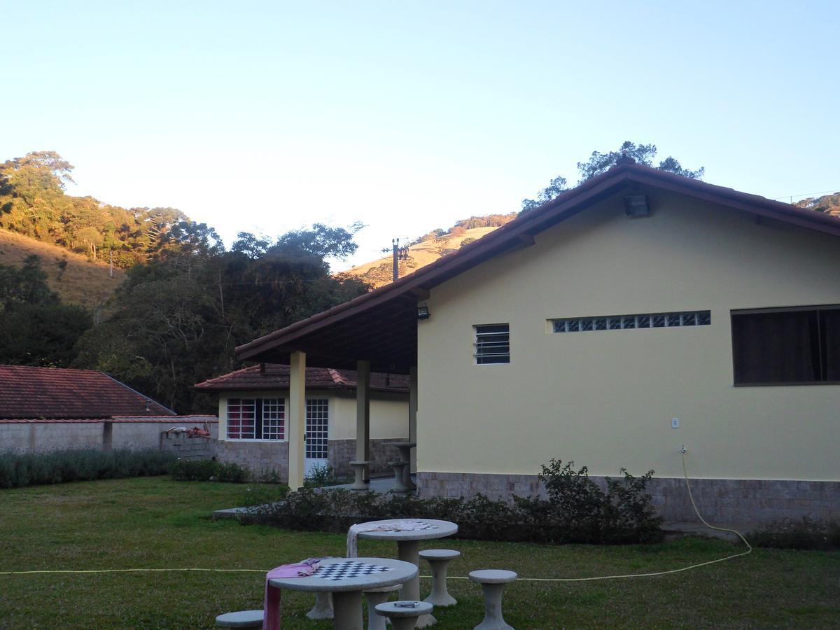 Gonçalves Pousada Tia Lilia מראה חיצוני תמונה